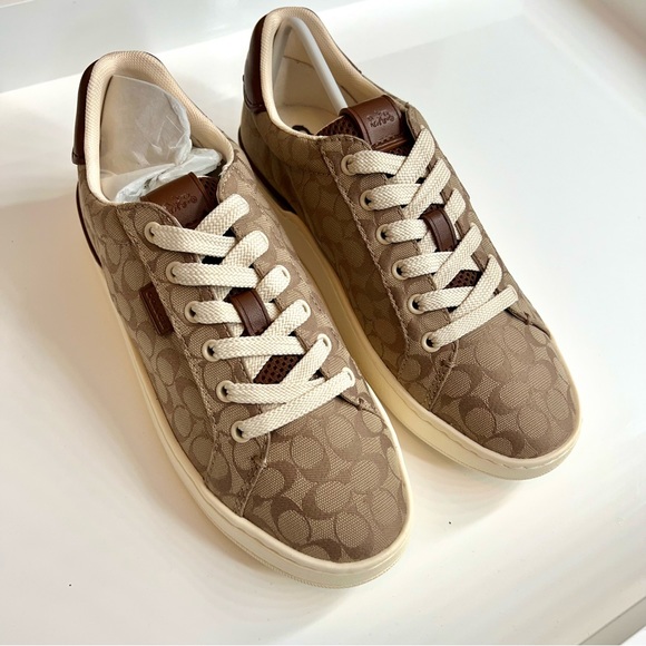 Coach Women's Lowline Signature Print Jacquard Cupsole Trainers - Stone - Picture 1 of 14